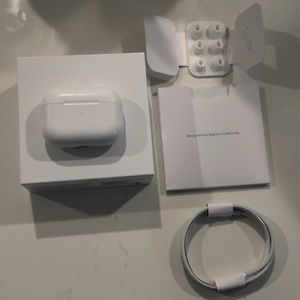 NEW AirPod Pro (Gen 2) With Wireless Charging Case